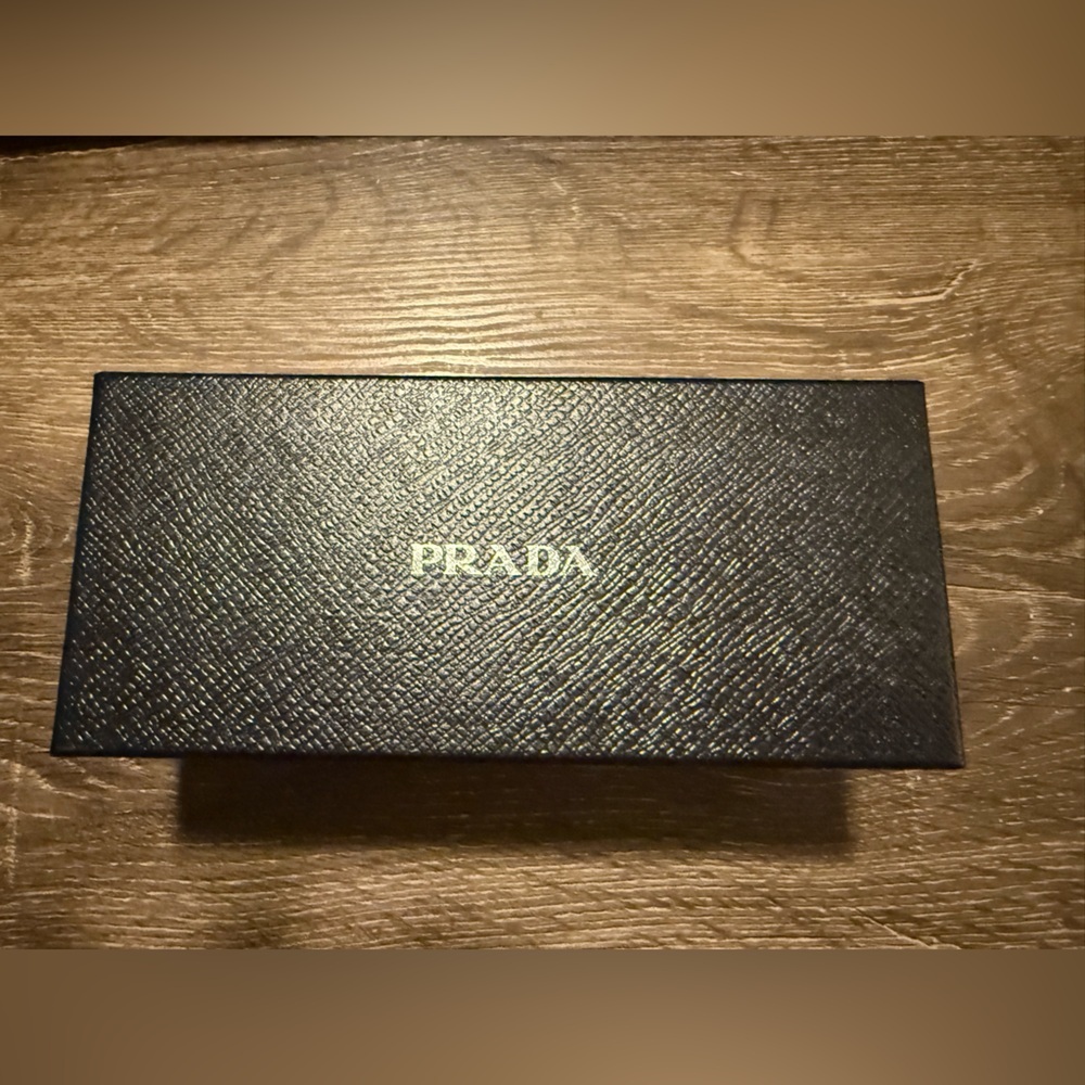 Prada - NWT - Women’s Bordeaux Cat-Eye Sunglasses - Picture 8 of 10